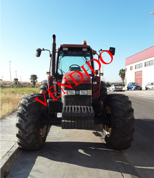 TRACTOR NEW HOLLAND M-135